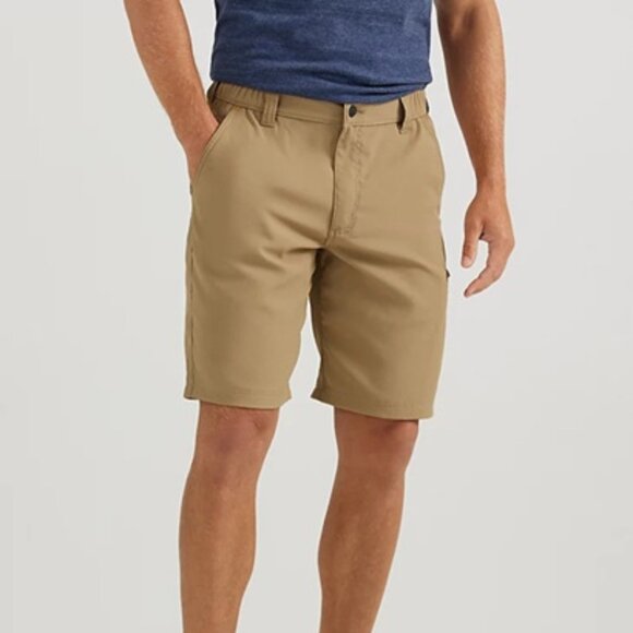 Wrangler Outdoor Field Utility Tan Shorts NWT Size 44 - Picture 1 of 12